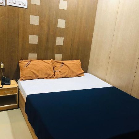 C M Hotel New Wodapatti المظهر الخارجي الصورة