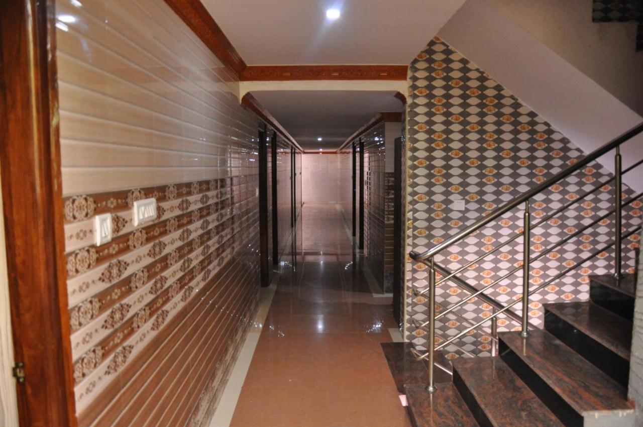 C M Hotel New Wodapatti المظهر الخارجي الصورة