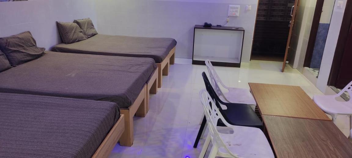C M Hotel New Wodapatti المظهر الخارجي الصورة