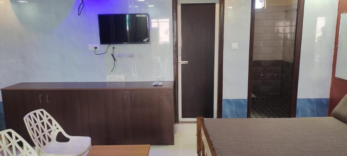C M Hotel New Wodapatti المظهر الخارجي الصورة